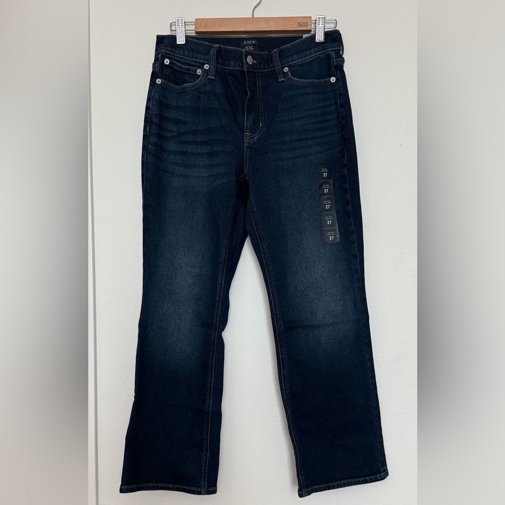 J Crew Mid Rise flare crop Jean all day wear. Size 27  Brand New!!